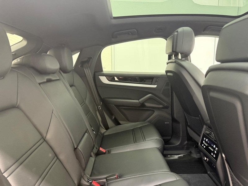 2024 Porsche Cayenne Coupe Base