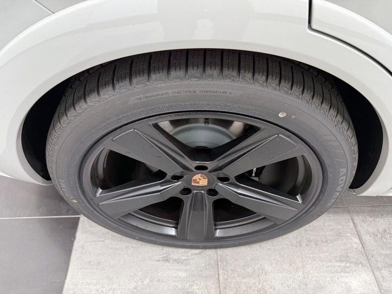 2026 Porsche Cayenne Coupe GTS