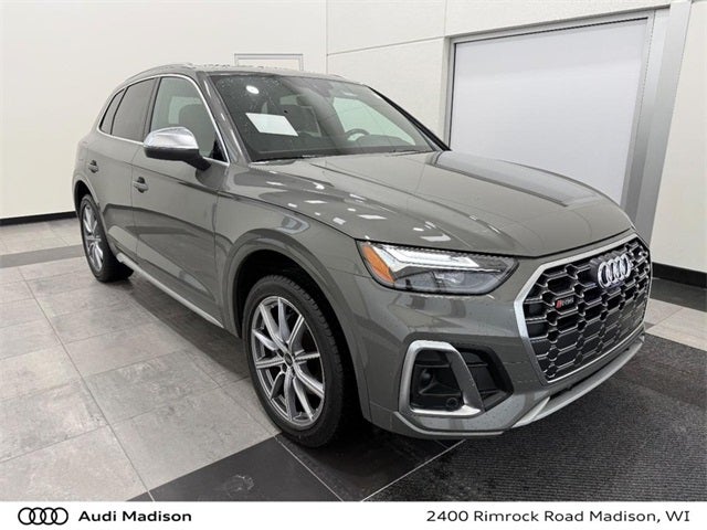 2023 Audi SQ5 Premium Plus quattro