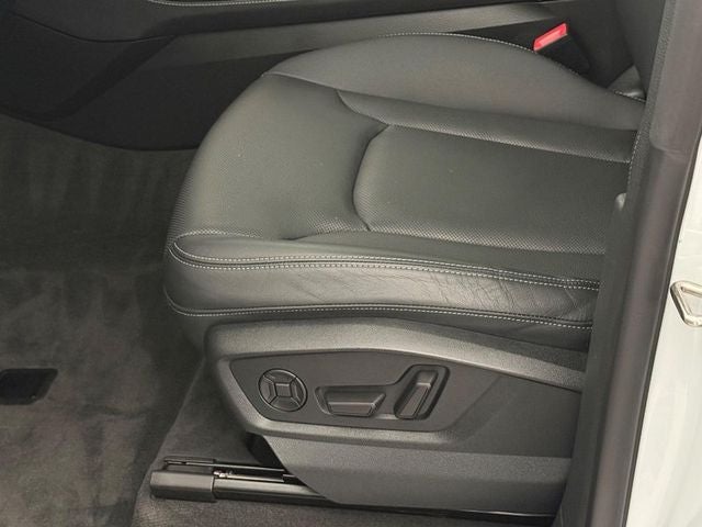 2023 Audi Q8 55 Premium Plus quattro