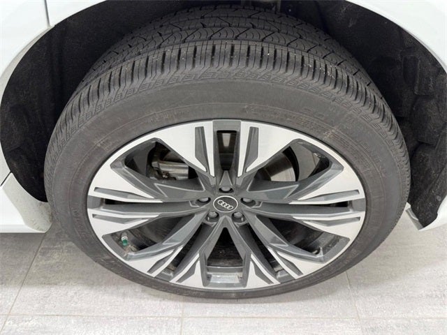 2025 Audi Q8 55 Premium Plus quattro