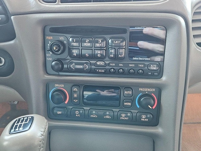 2003 Chevrolet Corvette Base