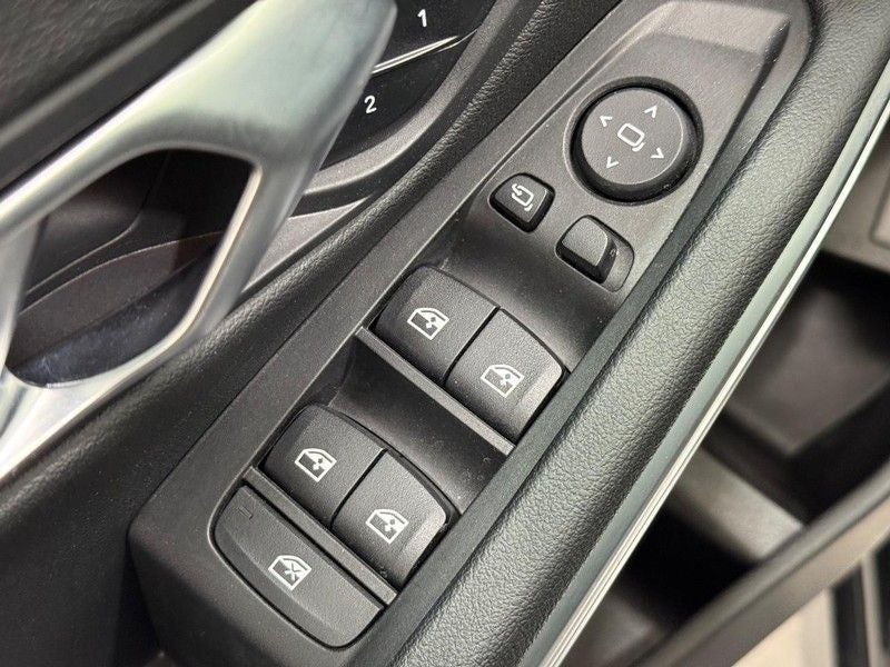 2024 BMW 3 Series 330i xDrive