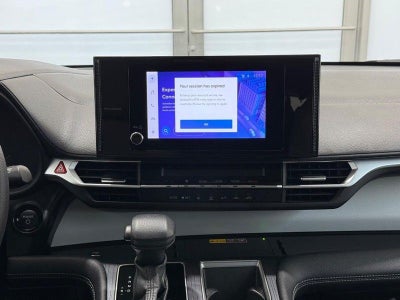 2025 Toyota Sienna LE 8 Passenger