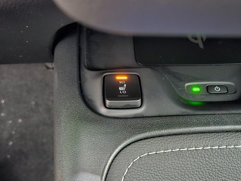 2025 Toyota Corolla Hatchback XSE