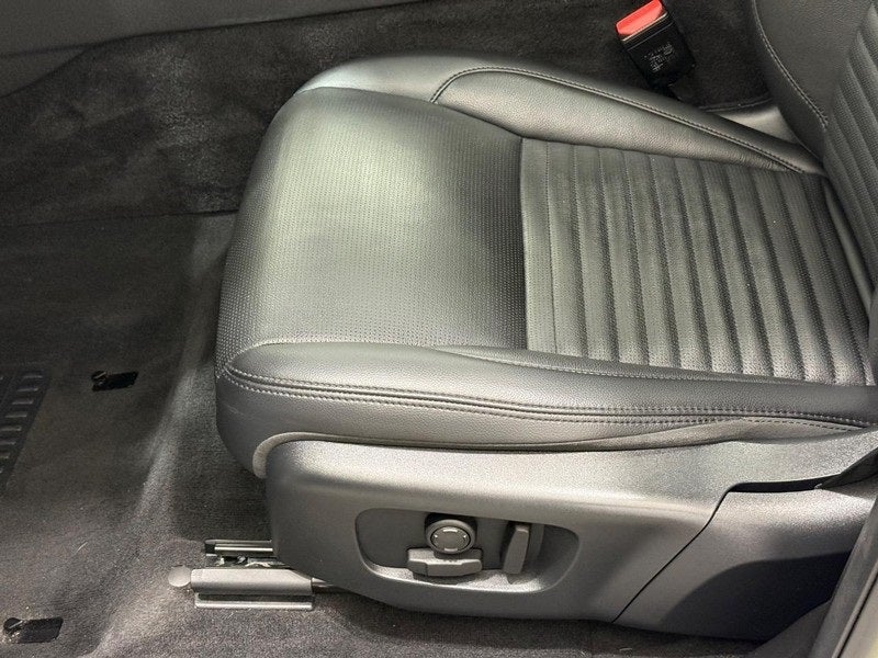 2023 Land Rover Discovery Sport SE