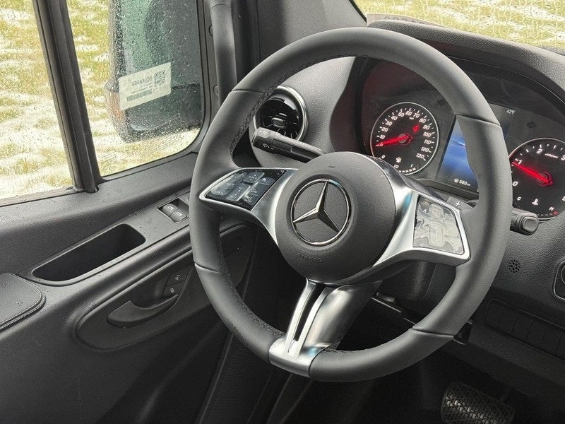 2026 Mercedes-Benz Sprinter 2500 Cargo 144 WB