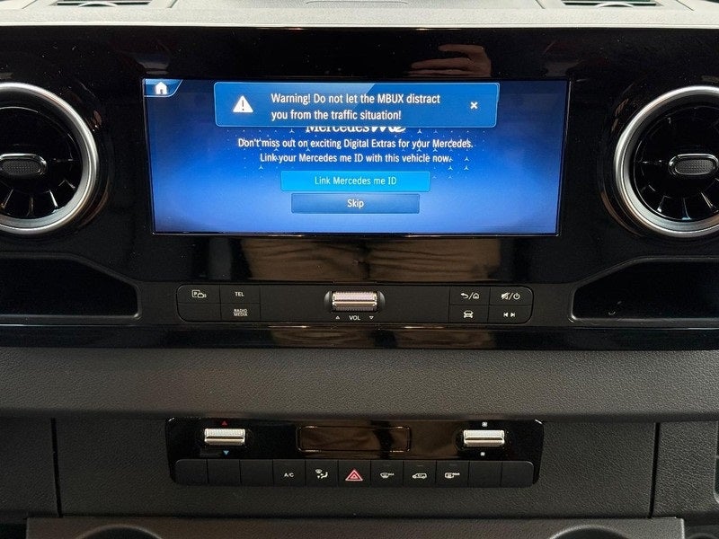 2026 Mercedes-Benz Sprinter 2500 Cargo 144 WB