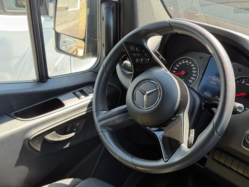 2025 Mercedes-Benz Sprinter 2500 Cargo 170 WB High Roof