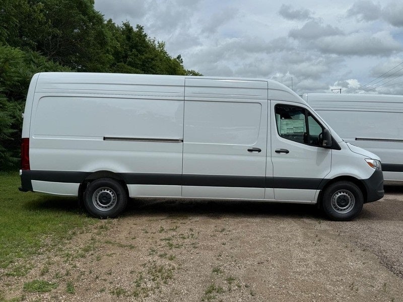 2025 Mercedes-Benz Sprinter 2500 Cargo 170 WB High Roof