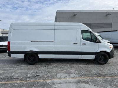 2026 Mercedes-Benz Sprinter 2500 Cargo 170 WB High Roof
