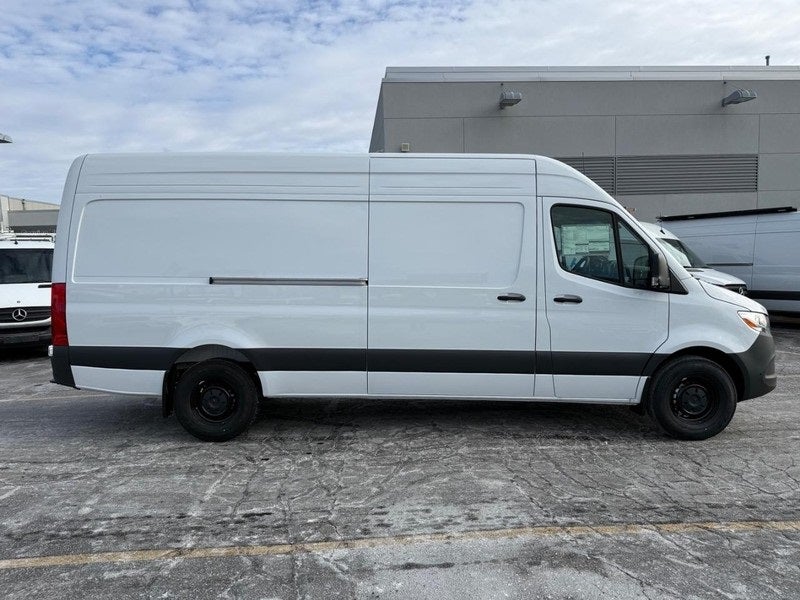 2026 Mercedes-Benz Sprinter 2500 Cargo 170 WB High Roof