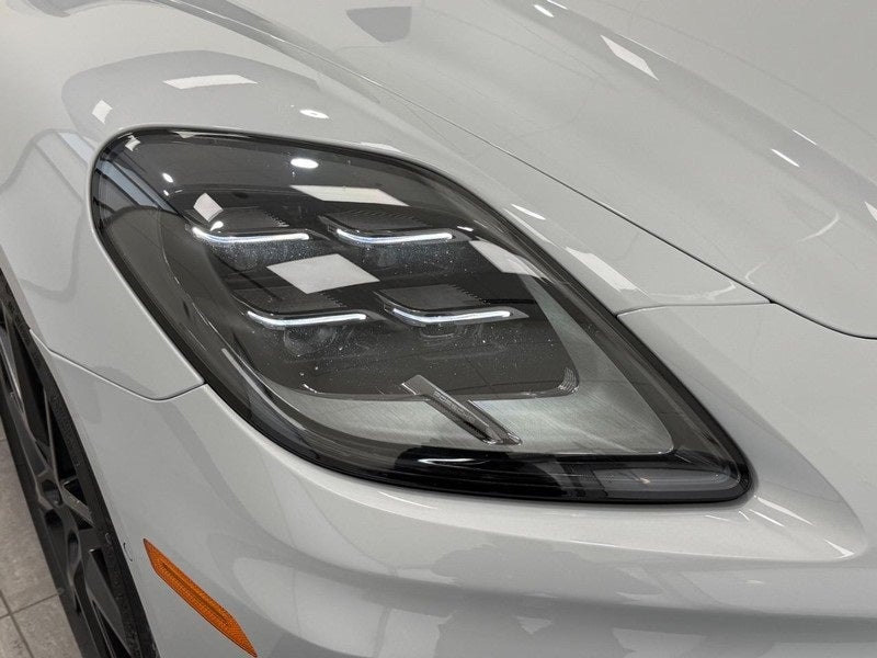 2026 Porsche Panamera 4