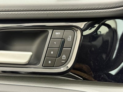 2026 Porsche Panamera 4