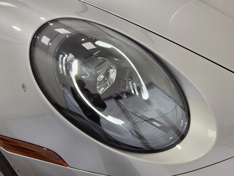 2025 Porsche 911 Carrera