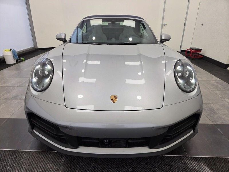 2025 Porsche 911 Carrera