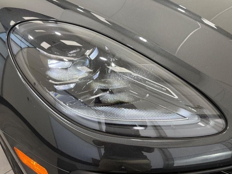 2025 Porsche Macan T