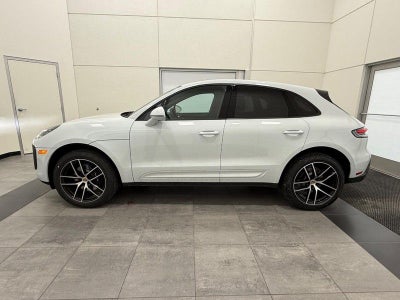 2026 Porsche Macan Base