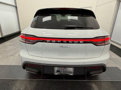 2026 Porsche Macan Base