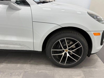 2026 Porsche Macan Base