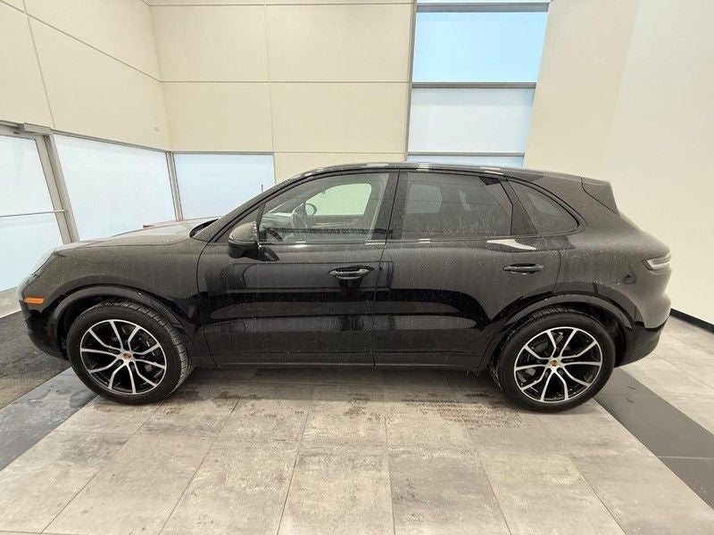 2025 Porsche Cayenne AWD