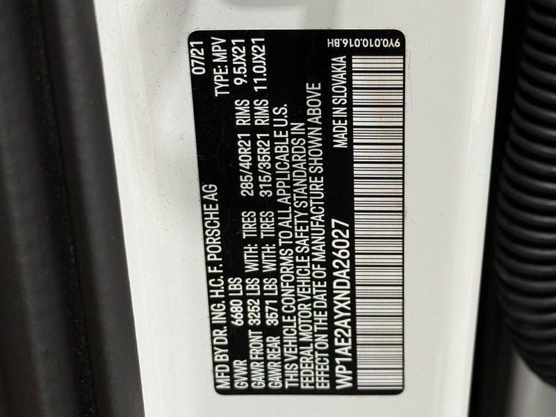 2022 Porsche Cayenne E-Hybrid Base