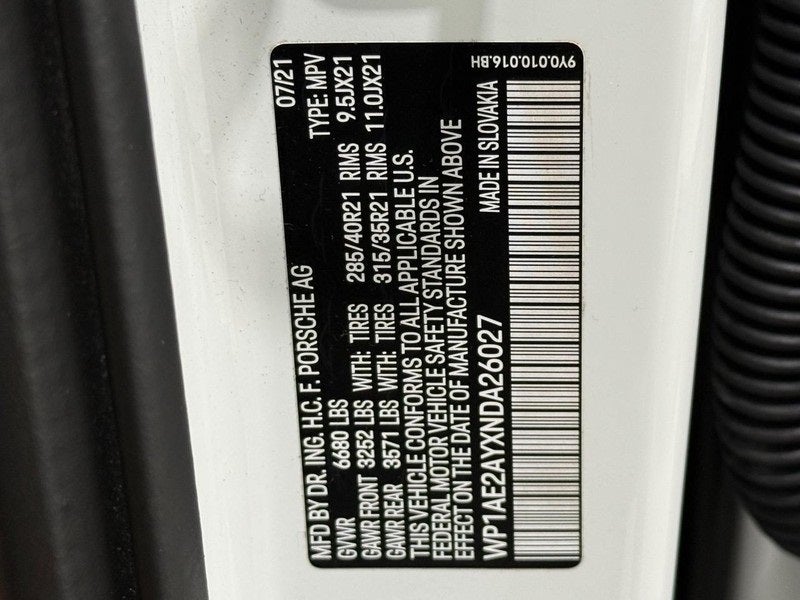 2022 Porsche Cayenne E-Hybrid Base