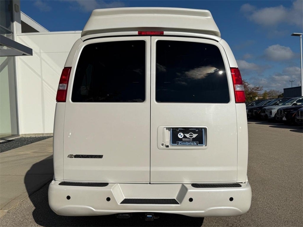 2020 Chevrolet Express 2500 Work Van Cargo