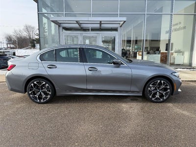 2025 BMW 3 Series 330i xDrive