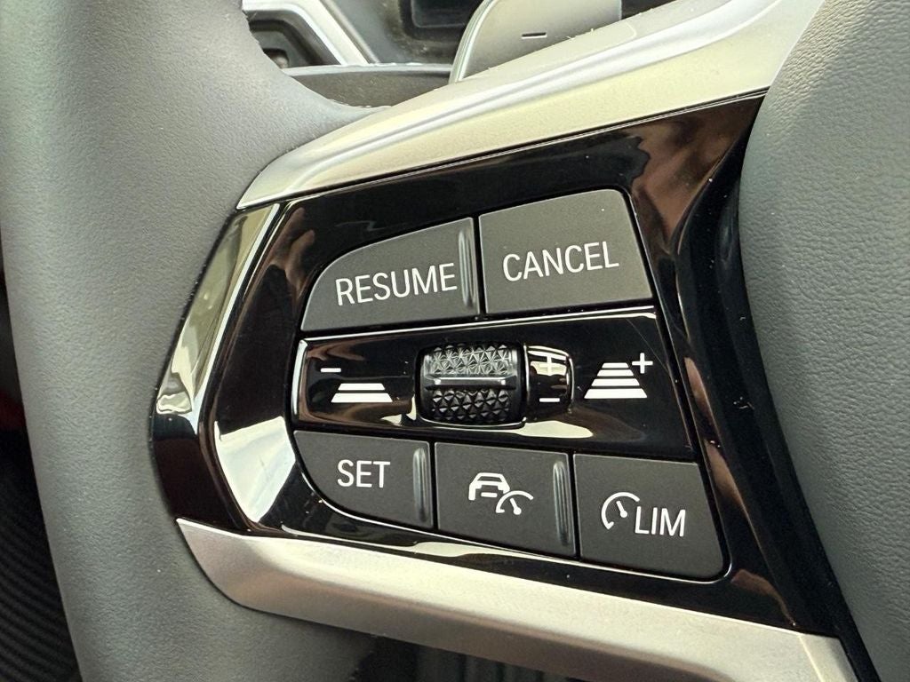 2025 BMW 3 Series 330i xDrive