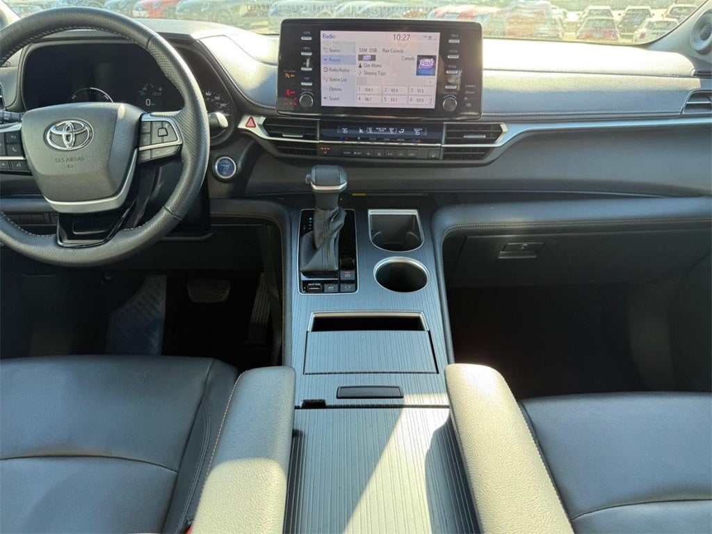 2022 Toyota Sienna Woodland Edition