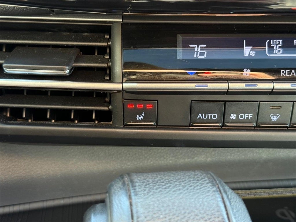 2022 Toyota Sienna Woodland Edition