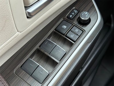 2023 Toyota Sienna Platinum 7 Passenger