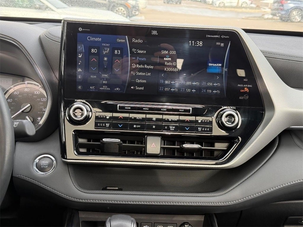 2022 Toyota Highlander Platinum