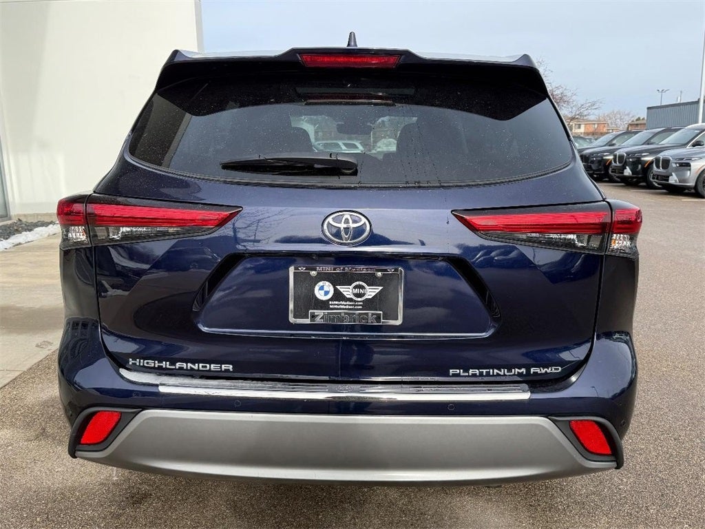2022 Toyota Highlander Platinum