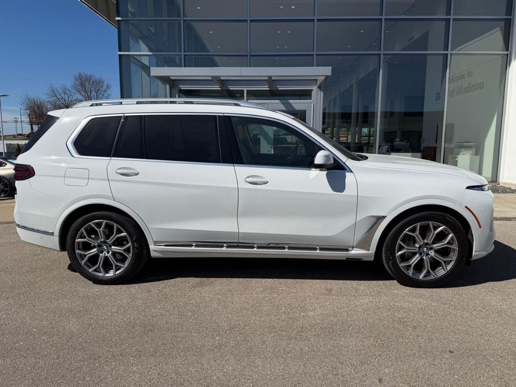 2023 BMW X7 xDrive40i