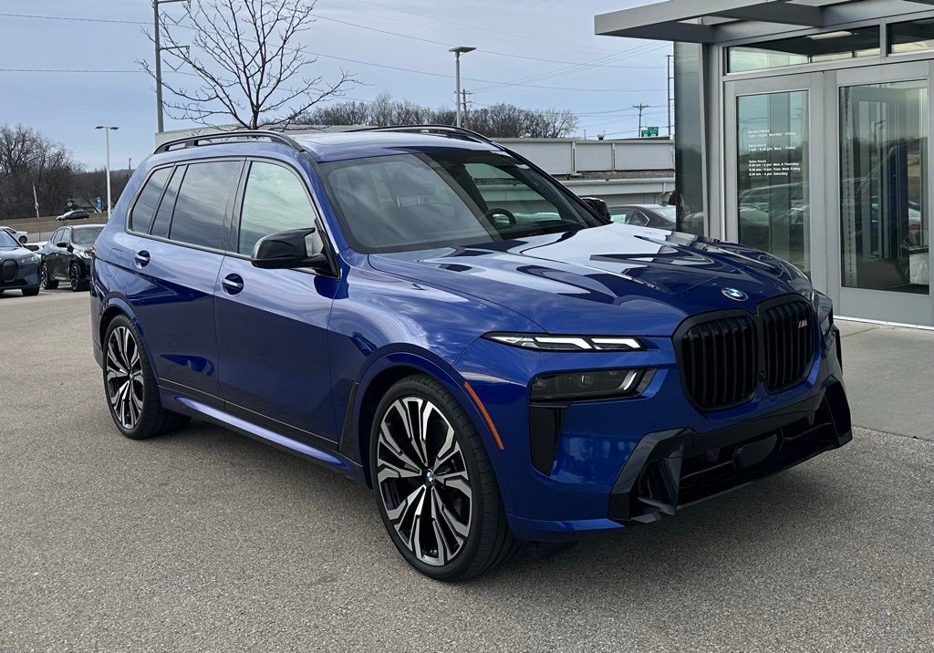 2025 BMW X7 M60i