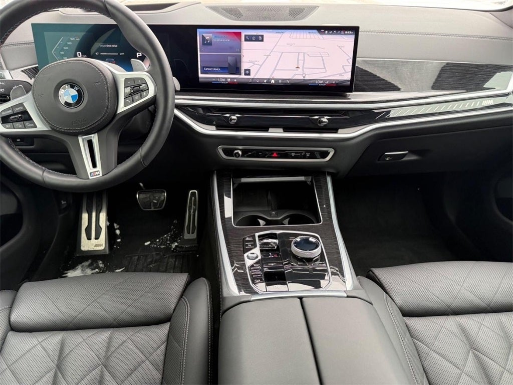 2025 BMW X5 M60i