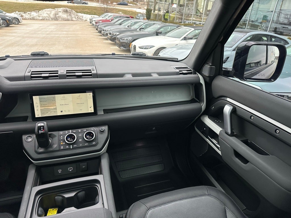 2023 Land Rover Defender 90 X-Dynamic SE