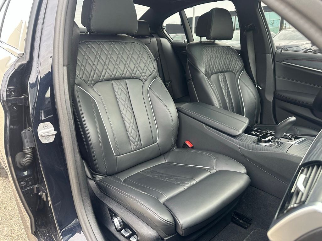 2023 BMW 5 Series M550i xDrive