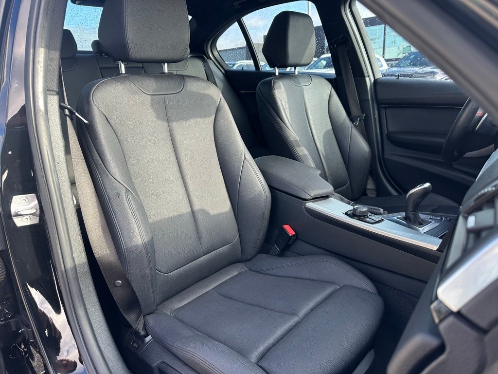 2018 BMW 3 Series 330i xDrive