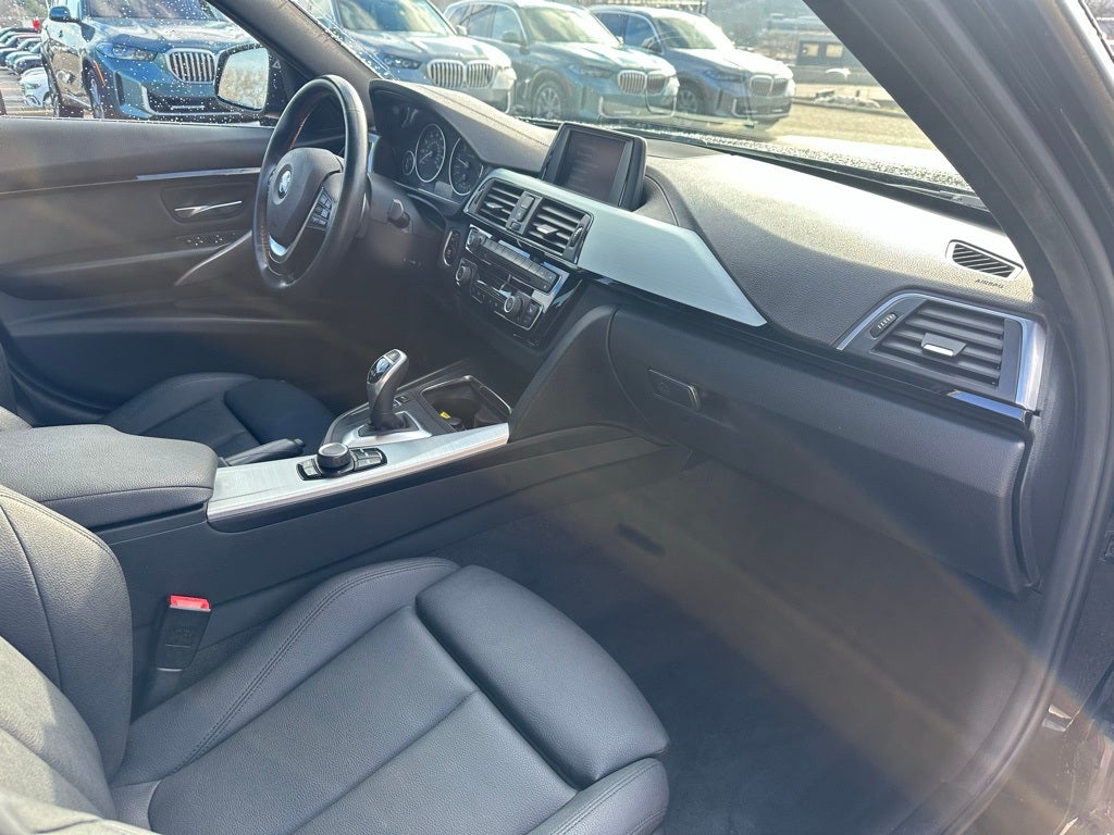 2018 BMW 3 Series 330i xDrive