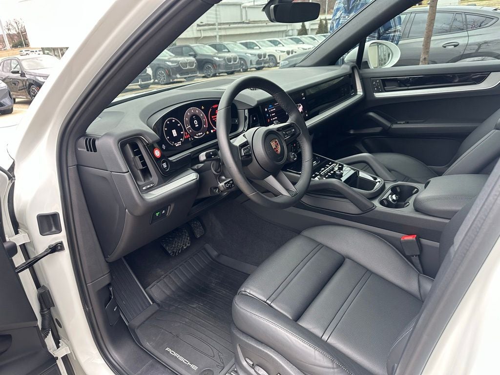2025 Porsche Cayenne Coupe Base