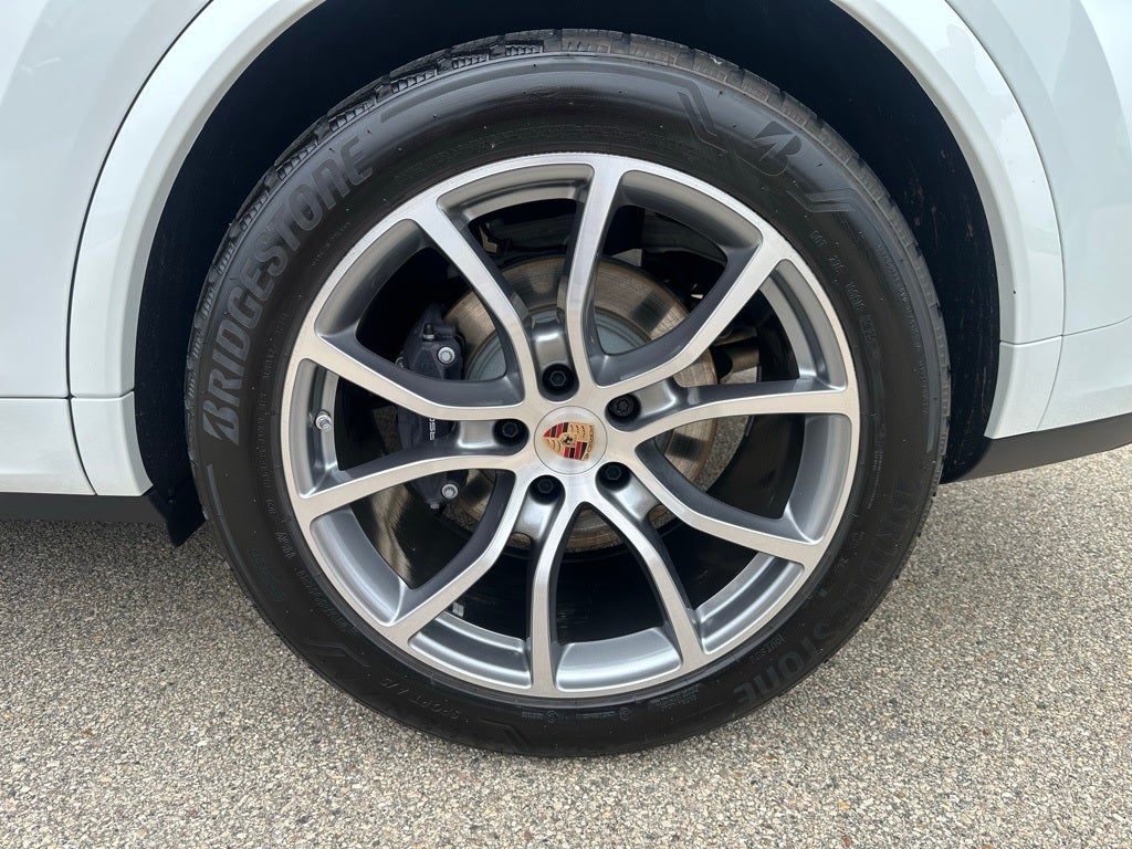 2025 Porsche Cayenne Coupe Base