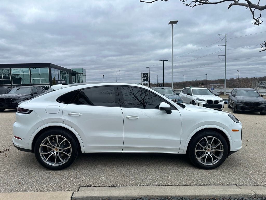 2025 Porsche Cayenne Coupe Base