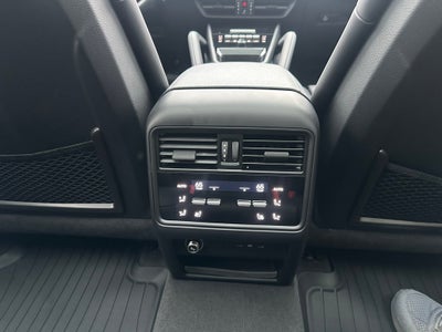 2025 Porsche Cayenne Coupe Base