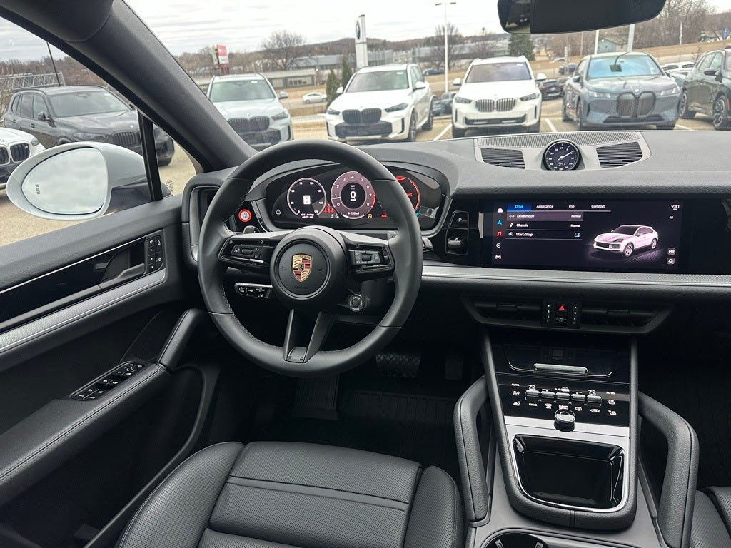 2025 Porsche Cayenne Coupe Base