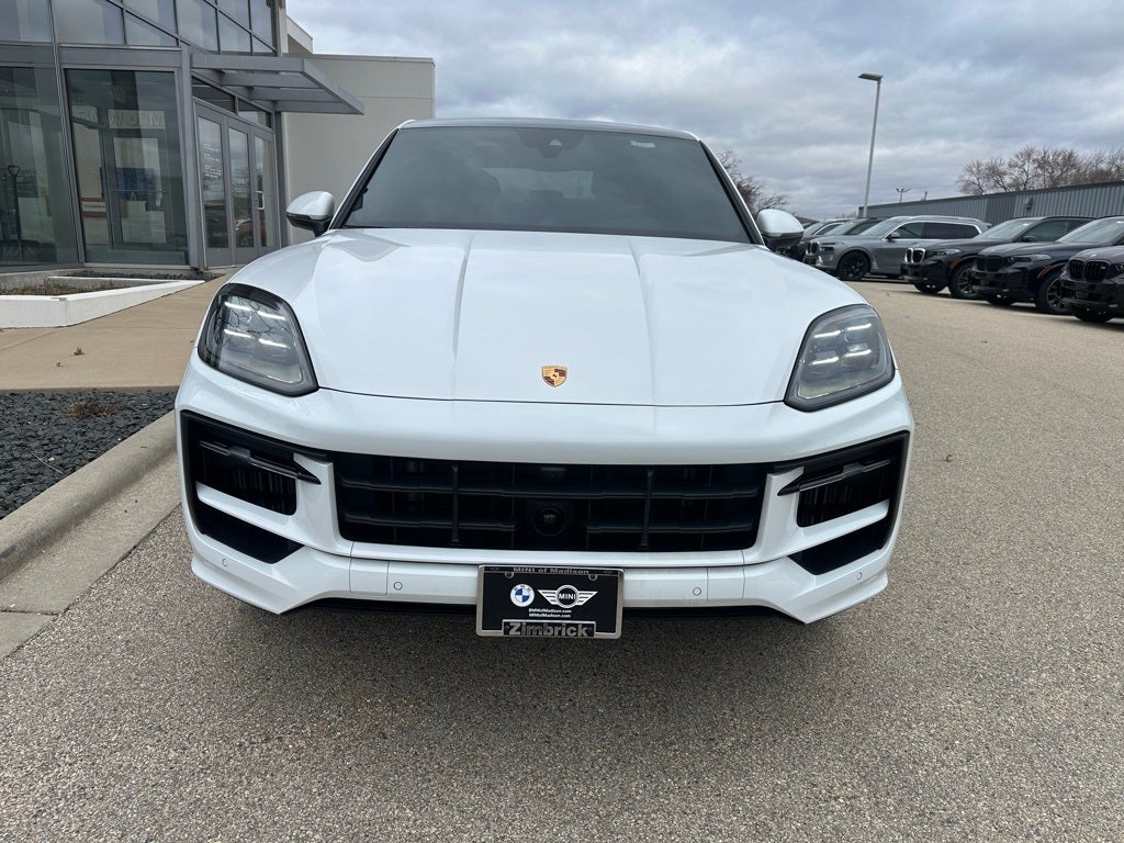 2025 Porsche Cayenne Coupe Base