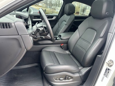 2025 Porsche Cayenne Coupe Base