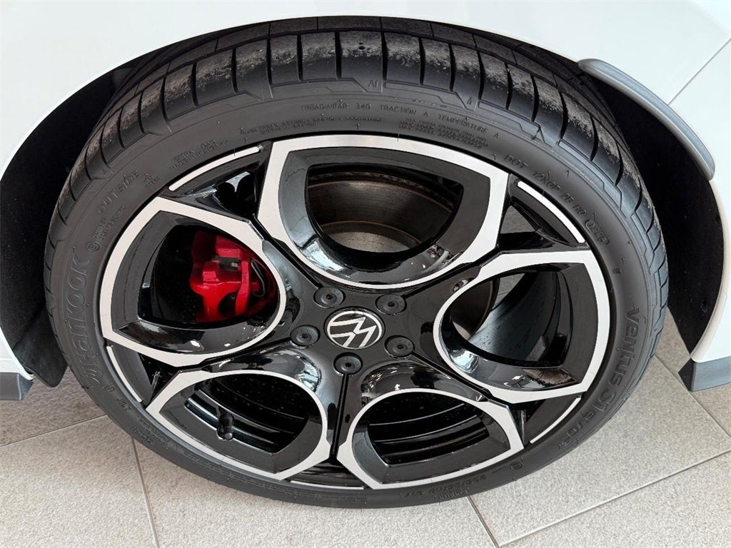 2025 Volkswagen Golf GTI Autobahn